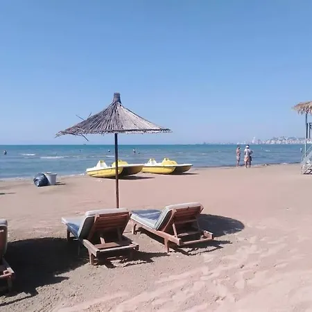 Lovely In The Beach, * Дуррес
